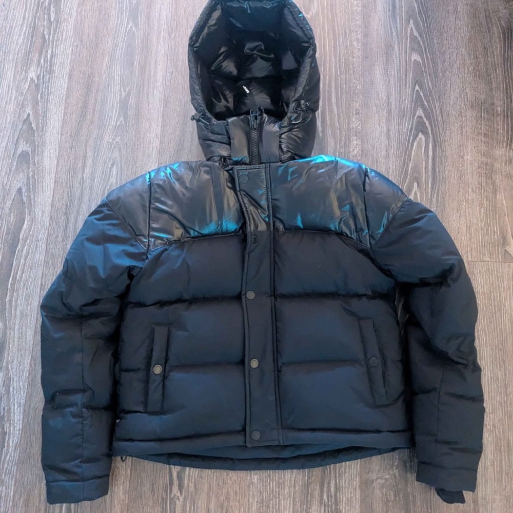 Aritzia Black Puffer Jacket